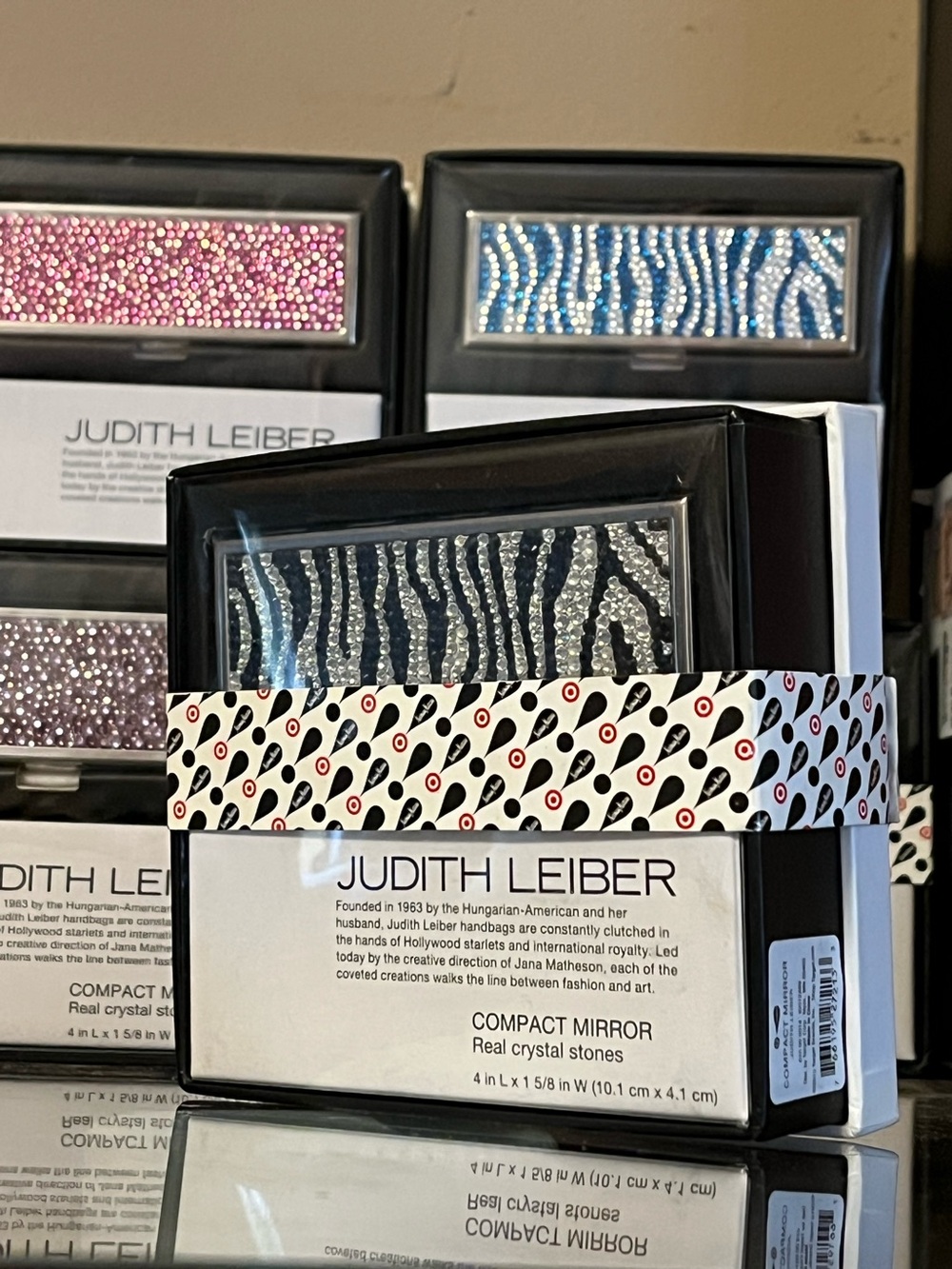 Judith Leiber Black 🖤 & White 🤍 Compact Mirror, New in Box Sealed in original pc